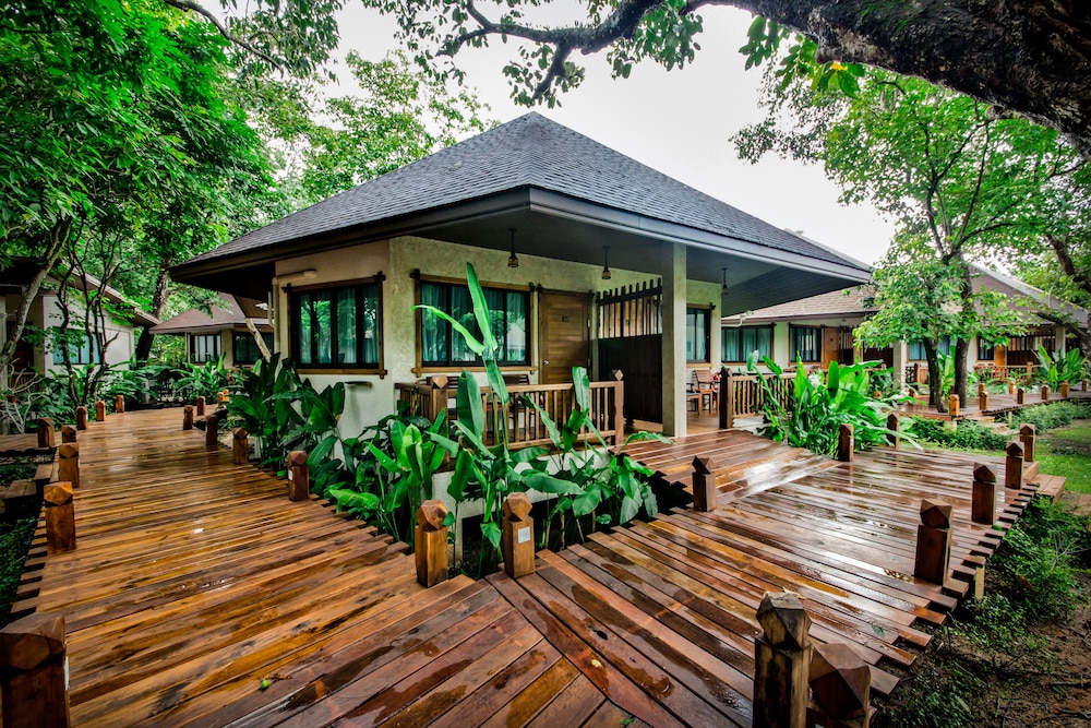 Naiyang Park Resort, Singapore